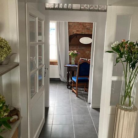Villa Italiana Pokoje Z Prywatnymi Lazienkami & Odnowa Biologiczna Gdynia Exteriör bild